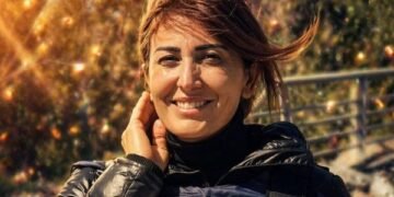 استشهاد الصحفية آمال خليل جنوب لبنان بعد استهداف جوي