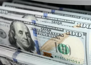 استقرار سعر الدولار اليوم الأربعاء في البنوك المصرية تحت 54 جنيهًا