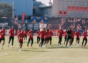 الأهلي يواصل الاستعداد لمواجهة سيراميكا كليوباترا بالدوري الممتاز