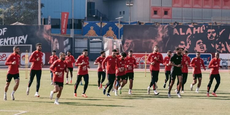 الأهلي يواصل الاستعداد لمواجهة سيراميكا كليوباترا بالدوري الممتاز