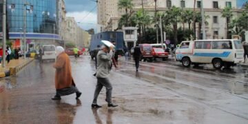 طقس الثلاثاء.. شبورة صباحًا وأمطار متفرقة ورياح مثيرة للأتربة