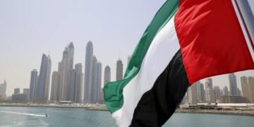 الإمارات تحظر سفر مواطنيها إلى إيران ولبنان والعراق