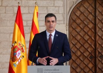 رئيس الوزراء الإسباني: ما حدث في مباراة مصر وإسبانيا غير مقبول ولا يمكن تكراره