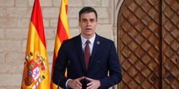 رئيس الوزراء الإسباني: ما حدث في مباراة مصر وإسبانيا غير مقبول ولا يمكن تكراره