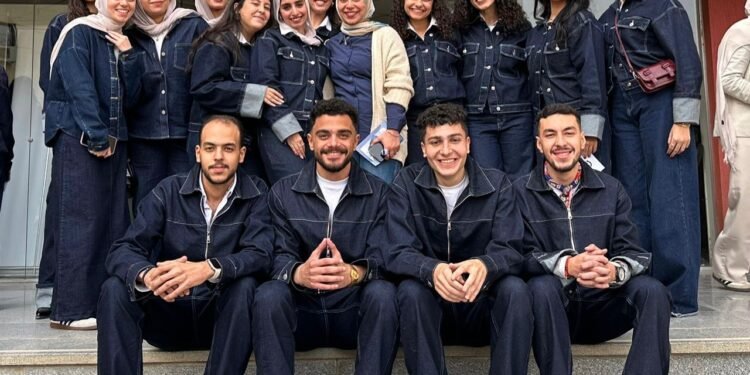 طلاب المعهد الكندي الدولي يطلقون مشروع Denim360 لإعادة تدوير الجينز