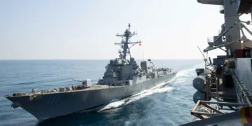 طهران ترد على واشنطن: لا صحة لاقتراب سفن أمريكية من مضيق هرمز