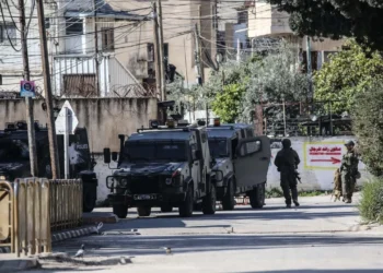 مواجهات في القدس بين فلسطينيين وجيش الاحتلال احتجاجاً على قانون إعدام الأسرى