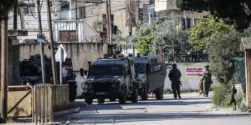 مواجهات في القدس بين فلسطينيين وجيش الاحتلال احتجاجاً على قانون إعدام الأسرى