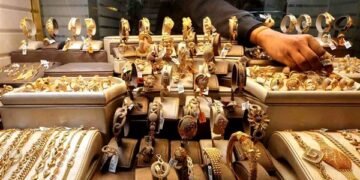 تراجع أسعار الذهب خلال التعاملات المسائية.. وعيار 18 يسجل 6000 جنيه