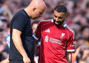 مدرب ليفربول: طلب صلاح الاستبدال يشير إلى وجود شيء ما!