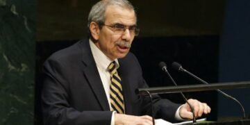 رئيس وزراء لبنان: وقف إطلاق النار تحقق بعد جهود دولية مكثفة