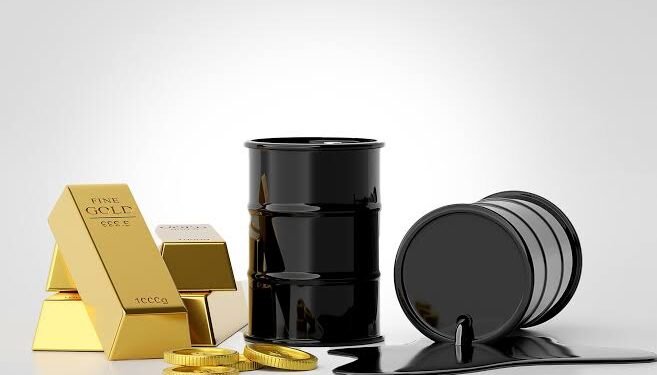 تقلبات الأسواق العالمية.. النفط يرتفع والذهب يتراجع