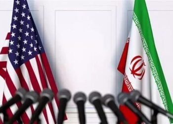 تصاعد التوترات في هرمز.. إيران تحتجز سفناً والبنتاجون يرد