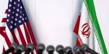 تصاعد التوترات في هرمز.. إيران تحتجز سفناً والبنتاجون يرد