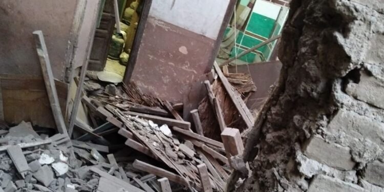 مصرع شخصين وإنقاذ 8 في انهيار جزئي لعقار بمنطقة الجمالية