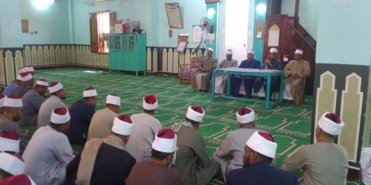 أوقاف الأقصر تطلق دورة “الصحة والسكان” لتوعية الأئمة بالقضايا المجتمعية