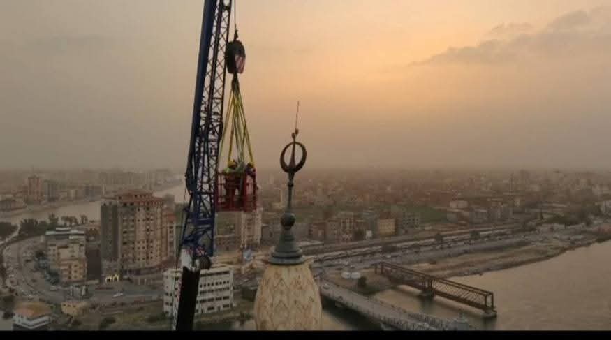 بالتنسيق مع الميناء والمقاولون العرب.. إنهاء أزمة مئذنة مسجد البحر
