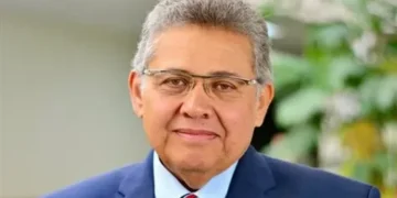 رئيس لجنة التعليم بمجلس النواب: التماسك الأسري مصدر القوة ويحذر من عواقب تفككه