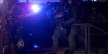 عمدة واشنطن: لا مؤشرات على وجود متورطين آخرين بإطلاق النار