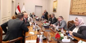 وزير العدل يبحث مع نواب البرلمان سبل تطوير الخدمات العدلية للمواطنين