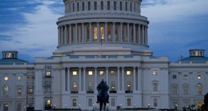 واشنطن تدرس تعليق عضوية إسبانيا ومراجعة موقفها بشأن جزر فوكلاند البريطانية