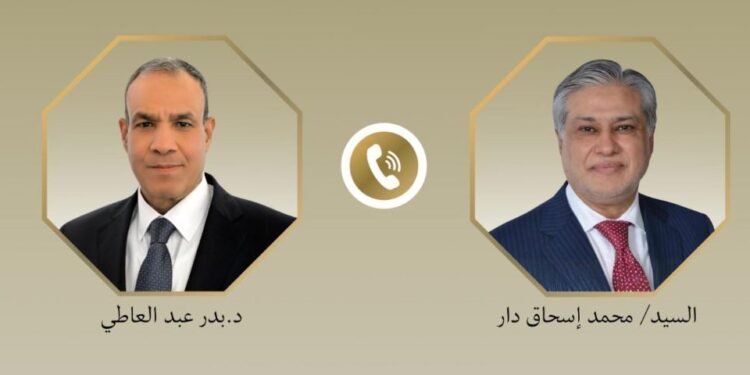 وزير الخارجية يتلقى اتصالاً من نظيره الباكستاني لبحث الأوضاع الإقليمية