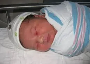 كشف لغز اختطاف رضيعة بمستشفى الحسين وإعادتها لأسرتها