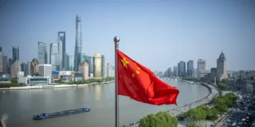 الصين تنفي تزويد إيران بأي أسلحة وتهاجم مزاعم أمريكية