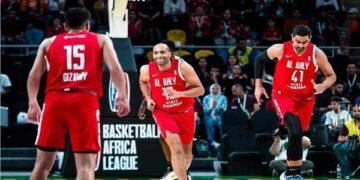 رجال سلة الأهلي يقهرون بطل السنغال في رحلة استعادة اللقب