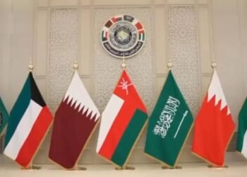 قادة الخليج يصلون جدة للمشاركة في القمة التشاورية