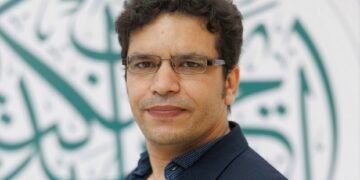 رواية “أغالب مجرى النهر” تفوز بالجائزة العالمية للرواية العربية 2026