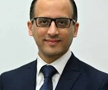 متحدث الوزراء: استمرار العمل عن بعد الأحد رغم إلغاء مواعيد غلق المحال