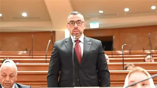 مشادة بين النائب  محمد فؤاد ورجل الأعمال حسام الشاعر داخل مجلس النواب