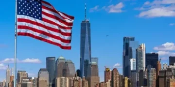 السفارة الأمريكية تدعو رعاياها لمغادرة العراق فورًا