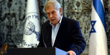 رئيس الموساد الأسبق يشبه اعتداءات المستوطنين بالضفة بجرائم النازية ضد اليهود