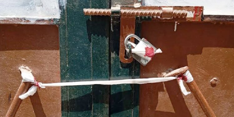 الغربية تغلق 28 منشأة مخالفة لمواعيد الغلق الشتوية