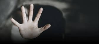 الأمن يضبط مندوب شحن استدرج طفلين بالحلوى للتحرش بهما بالمطرية