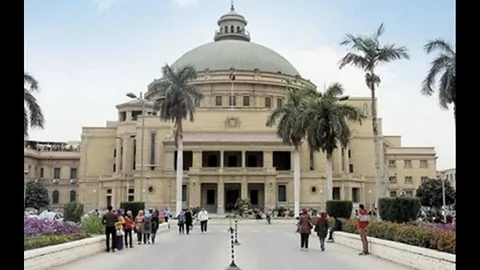 الخارجية تفتتح مكتب تصديقات جديد بجامعة القاهرة