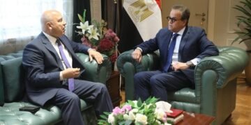 الصحة والنقل يطوران منظومة الإمداد الدوائي ويعززان الدعم الإنساني