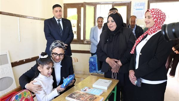 حنان مجدي توجه برفع كفاءة مدرسة الأمل للصم بمدينة الخارجة