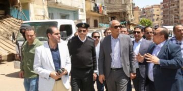 محافظ كفر الشيخ يقود حملة لإزالة الإشغالات ونقل الباعة لسوق ميت علوان