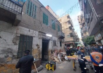 3 وفيات و3 مصابين في انهيار سقف عقار بالإسكندرية