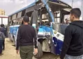 10 مصابين إثر اصطدام ميني باص بعمود إنارة بالقاهرة الجديدة