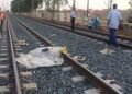 مصرع شابين دهسًا أسفل قطار أثناء عبور السكة الحديد بأسوان