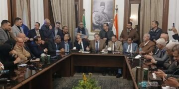 توتر داخل «الوفد».. مشادة بين قيادات الحزب تُنهي اجتماع الهيئة العليا