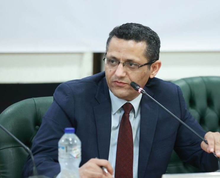 نقيب الصحفيين يطرح ملخصاً لأكواد تغطية حوادث الانتحار حمايةً للمجتمع