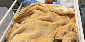 نقل خالد الغندور للمستشفى بعد تعرضه لوعكة صحية مفاجئة