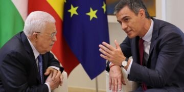 إسرائيل تهاجم سانشيز بعد دعوته لإنهاء اتفاق الشراكة معها