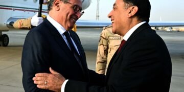 مدبولي يستقبل نظيره المغربي في القاهرة لتعزيز التعاون الثنائي