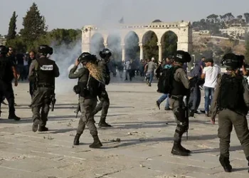 إصابة 3 مواطنين واعتقال 6 خلال اقتحام الاحتلال لبلدة الرام بالقدس